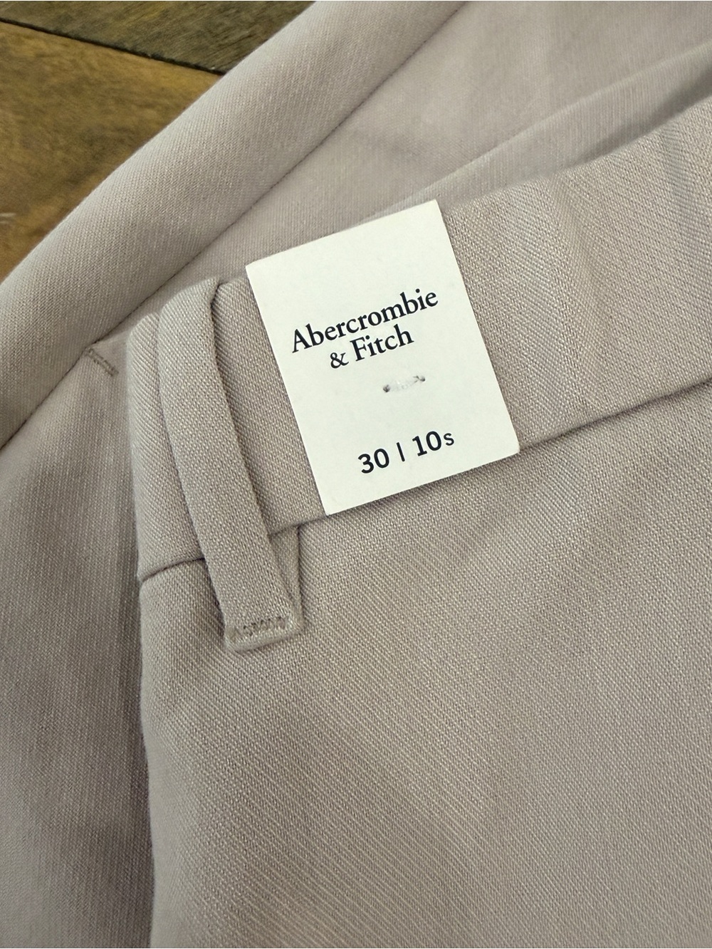 Abercrombie & Fitch NWT Tailored Asymmetrical Pleated Trouser Beige Sz 30 Short - Picture 5 of 8